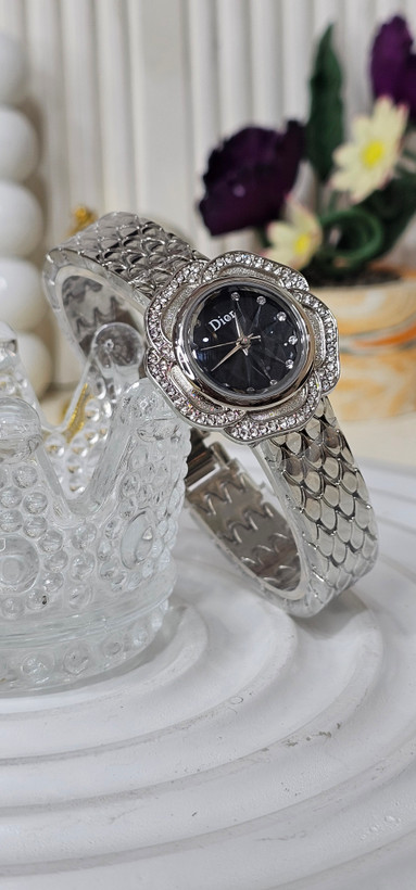 ساعت مچی زنانه